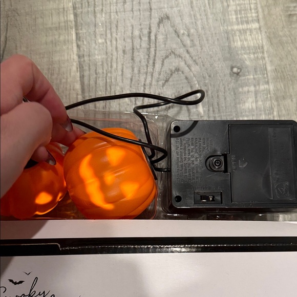 Spooky Moods Pumpkin singing String Lights - Picture 3 of 7